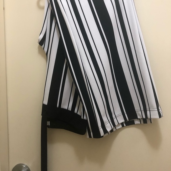 Clothes - Picture 16 of 16